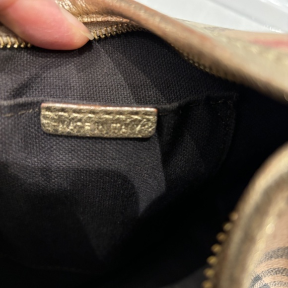 Burberry Ryder Haymarket Hobo - Picture 11 of 12